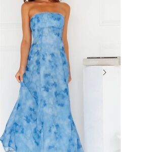Elegant Blue Strapless Dress